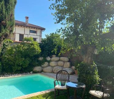Puentedura House | La Casita del Ciprés - Encantadora casa para 7 con Piscina y jardín privado