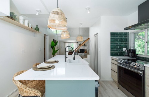 Saugerties House | La Casita: Modern Saugerties Getaway