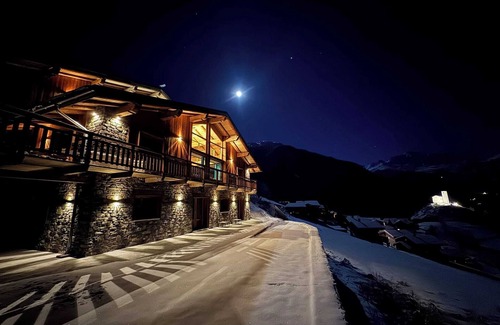 Montvalezan Bed & Breakfast | La Chambre Plénitude in Savoie