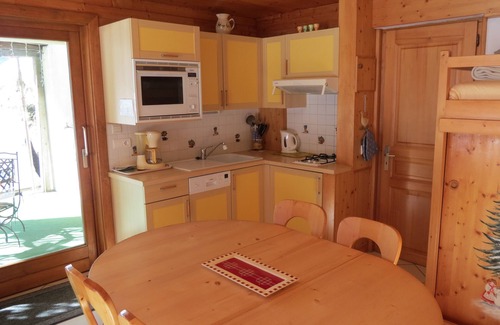 La Clusaz Ski Chalet | LA CLUSAZ Comfortable ground-floor apartment in a traditional chalet