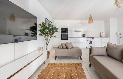 Saint Jean Station District Apartment | La compagnie du midi/centre ville (gare)/T3/parking/wifi