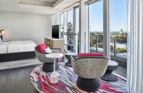 Historic Seaport Hotel | La Concha Key West, Autograph Collection