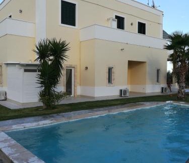 Fasano House | La controra B&B