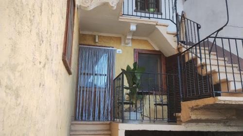 Saint-Pierre Apartment | La corte del meleto - appartamento in stile Valdostano
