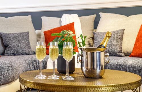 Old Town Villa | La Cour de l'Opera - Parking - PrestiPlace Collection