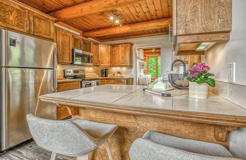 Saint-Faustin-Lac-Carre Villa | La Dolce Vita | Waterfront