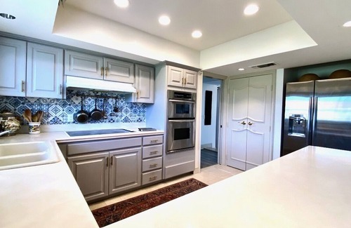 Rancho Mirage Villa | LA DOLCE VITA VILLA 3 en-suites+large living spaces+glorious outdoor space:managed by Greenday