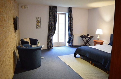 Demigny House | La Dominotte