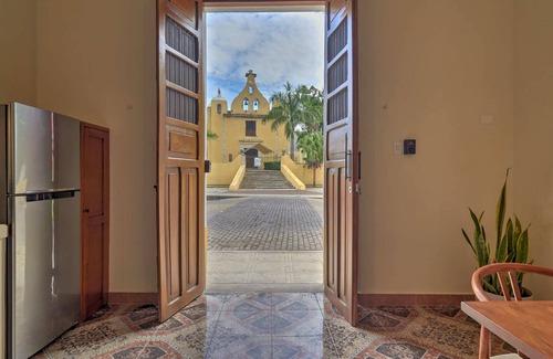 Centro House | La Ermita Suites in Merida Centro with Pool - Historic Church Front