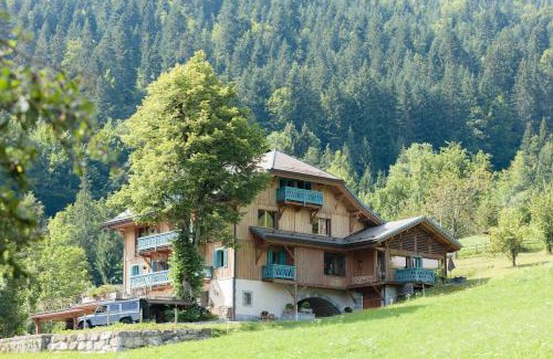 Saint-Jean-de-Sixt Ski Chalet | La Ferme des Lombardes by Casalero