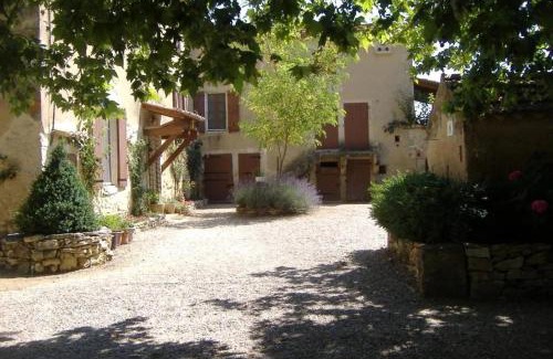 La Garde-Adhemar Bed & Breakfast | La Ferme Des Rosières - Chambres
