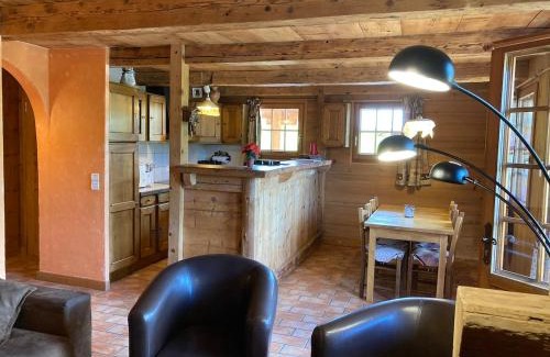 Notre-Dame-de-Bellecombe Apartment | La Ferme Des Favrays