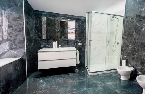 Naples City Centre House | La Finestra sul Borgo by Wonderful Italy