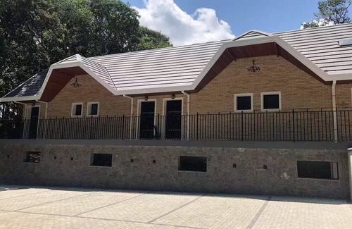 Campos do Jordao RV Rental | La Floresta Suit 8