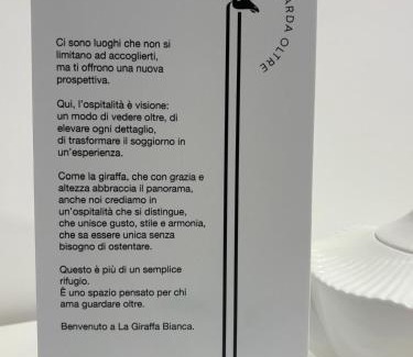 Vallerano House | la giraffa bianca