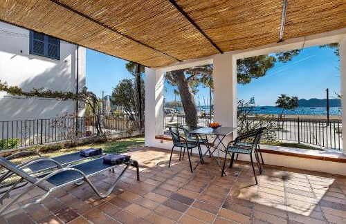 Puerto de Pollensa Apartment | LA GOLA APARTMENT, First-line Beachfront, Newly Refurbished