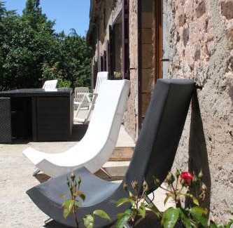 Ygrande House | La Grande Maison de Pont Lung