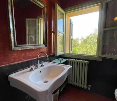 Reggio nell'Emilia Apartment | La Grande Quercia