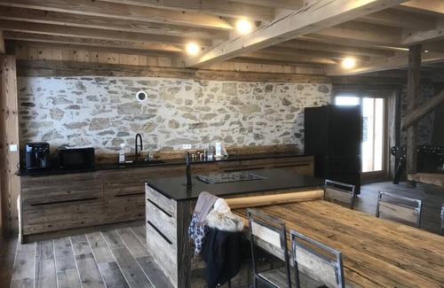 Allemond Ski Chalet | La Grange à Gaspard