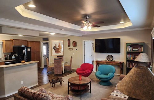 Ruidoso House | La Hacienda: Charming 3-Bed, 2-Bath Retreat in the Scenic Ruidoso Mountains.