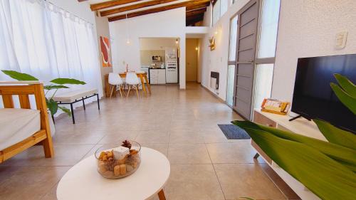 Vistalba House | La Isolina Chacras, jardín, parrilla y naturaleza!