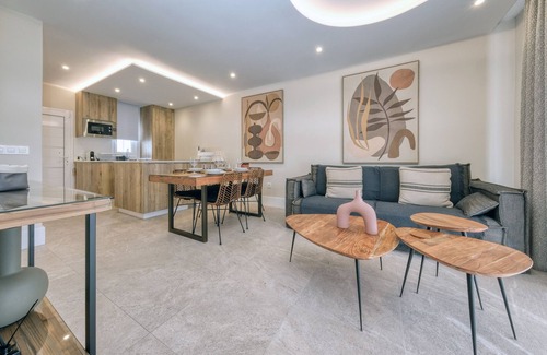 Puerto del Carmen Ski Chalet | la Joya Suites-150m from the beach