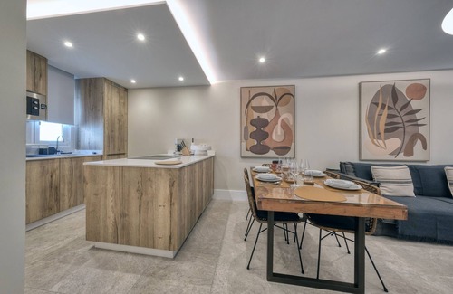 Puerto del Carmen Ski Chalet | la Joya Suites-150m from the beach
