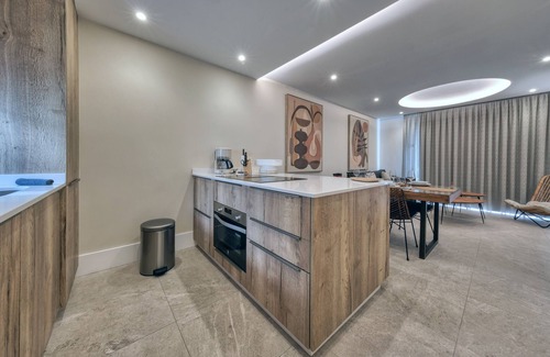 Puerto del Carmen Ski Chalet | la Joya Suites-150m from the beach
