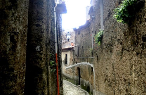 Lustra House | La locanda dei baroni