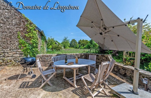 Commana House | La Longère du Domaine de Linguinou
