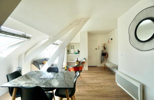 Concarneau Apartment | La lucarne au centre ville avec parking privé et ascenseur