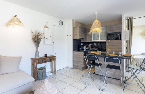 Le Lavandou Apartment | La Méridienne by Interhome