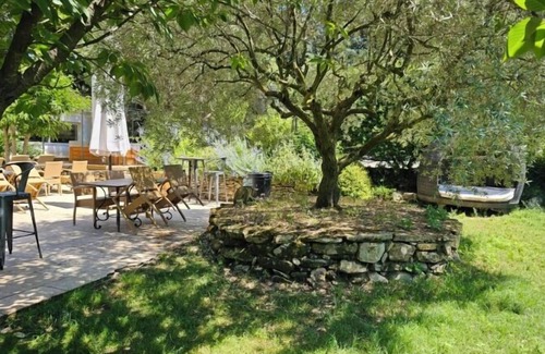 La Tour-d'Aigues House | La Madone