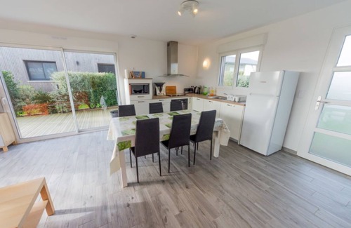 Les Moitiers-d'Allonne House | La Maison des dunes, sleeps 7, close to the sea