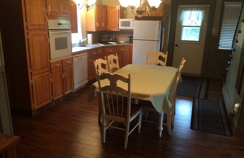 Baie-St-Paul Cottage | La Maison Clarence