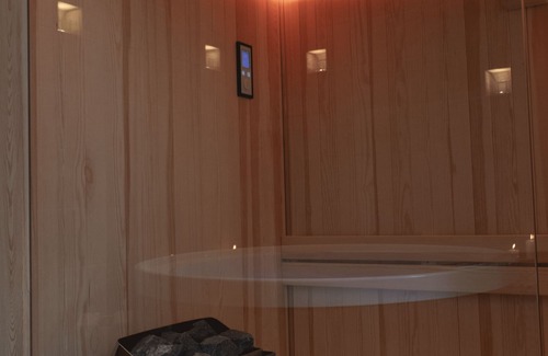 Marina District House | La Maison Coloniale Suites (The Saigon Jade) and Wellness Zone