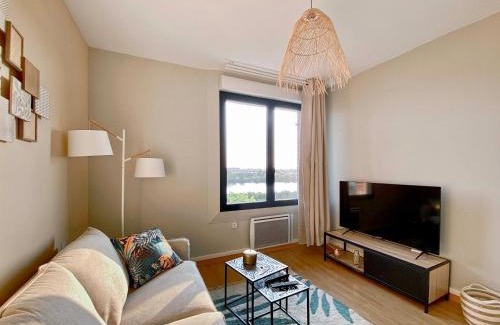 Amfreville-la-Mi-Voie Apartment | La maison du bonheur - 305