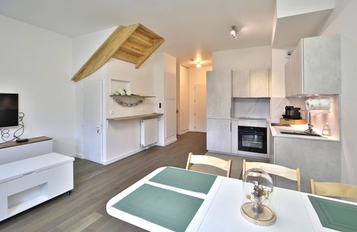 Sartrouville House | La Maison d'Iris - Proche Golf et RER A