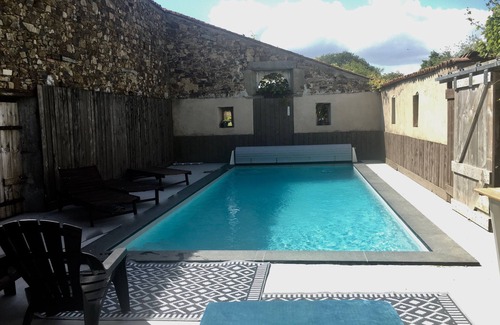 Cholet Cottage | La Maison de Coutil, at the Gîtes de l'Etang des noues, swimming pool, countryside, horses