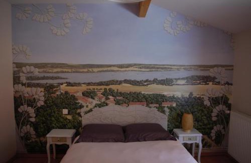 Verdun Bed & Breakfast | La Maison de L Artiste - Chambres d'hôtes à Verdun - avec jacuzzi