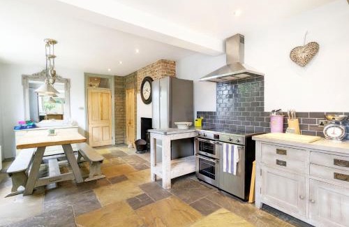 Worthing House | La Maison De La Mer, Worthing