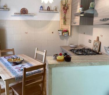 Turi House | La Maison De Rose