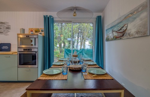 L'Epine House | La Maison, ★ L'her beau d'hier 3-bedroom house (sleeps 8) 300m from the beach ★