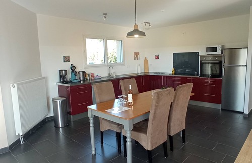 Cublac House | La Mirabelle (80m²) on the border of Corrèze/Dordogne with a beautiful view.