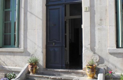 Thezan-des-Corbieres House | La Montagute