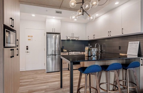 Saint-Roch Condo | La Montmorency | Parking | BBQ and pool | AC