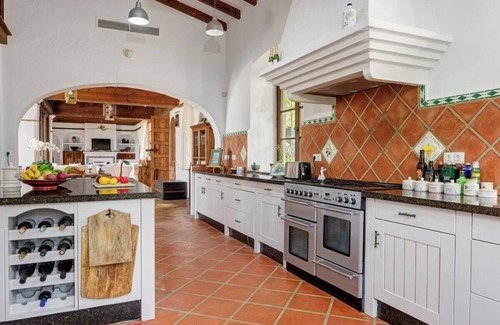 Gaucin Villa | La Neblina - Five Bedroom Villa, Sleeps 12
