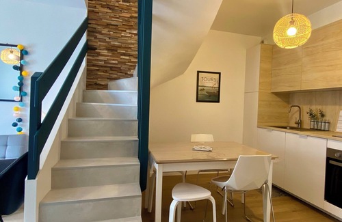 Tours House | La "P'tite Maison" near the banks of the Loire River