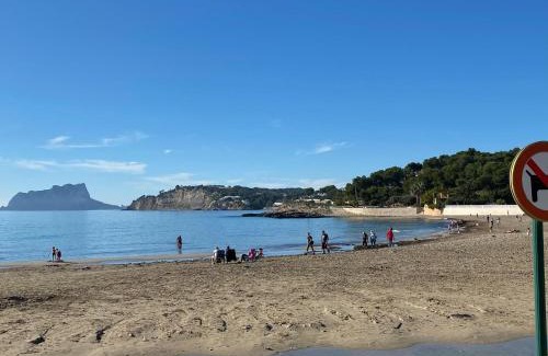Moraira Town Centre Apartment | La Paz, ático, 2 dormitorios, Moreira, by Bookindenia