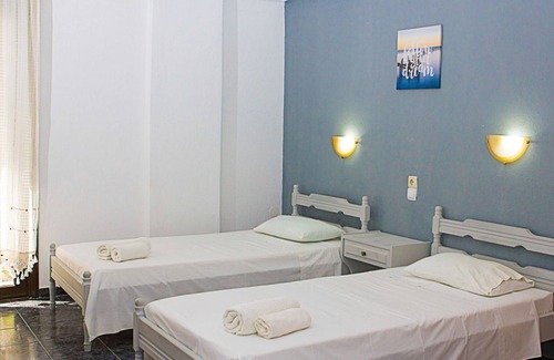 Skiathos Town Hotel | La Pensione 4 Skiathos